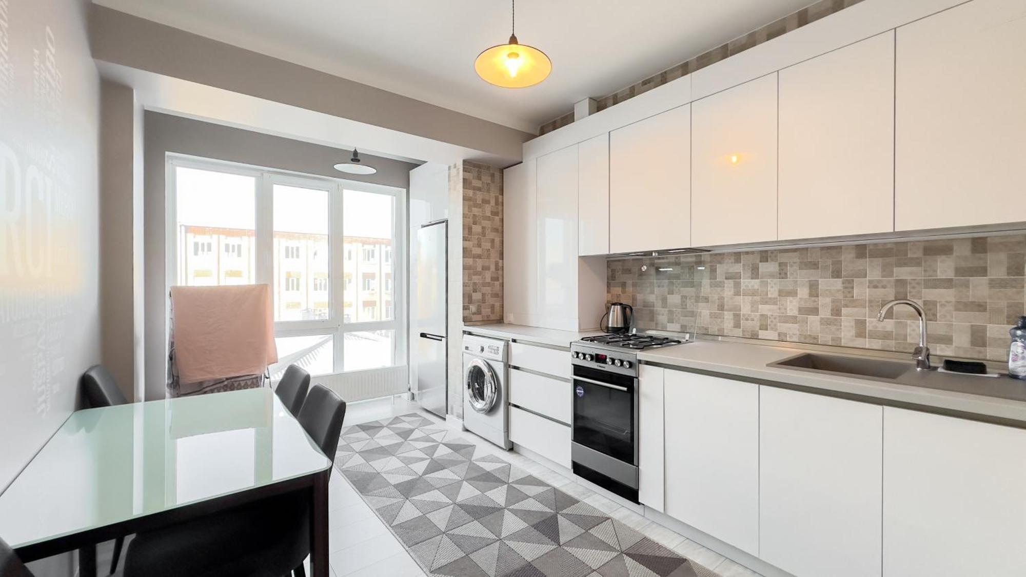 Business Class Apartments In The City Center 基希讷乌 外观 照片